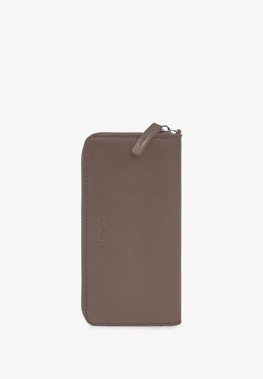 Classic Leather Wallet with Zipper – Secure and Sophisticated - Leather Purse Backpack