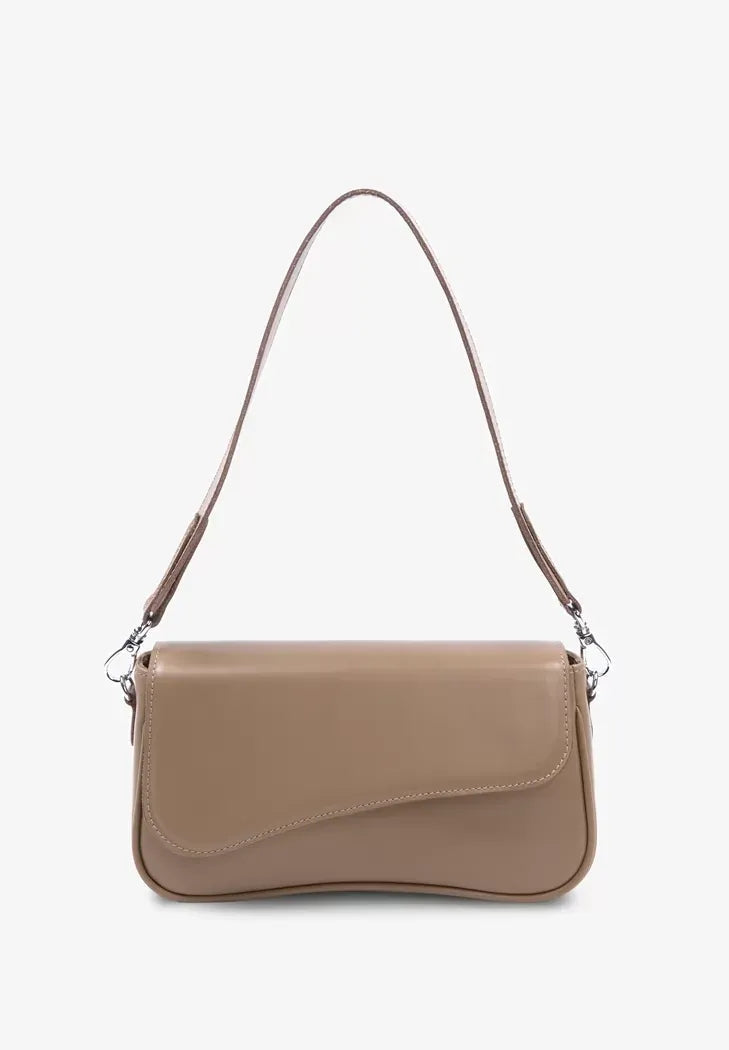 Women's Genuine Leather Bag – Elegant and Timeless Design - Leather Purse Backpack