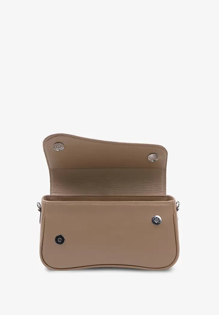 Women's Genuine Leather Bag – Elegant and Timeless Design - Leather Purse Backpack
