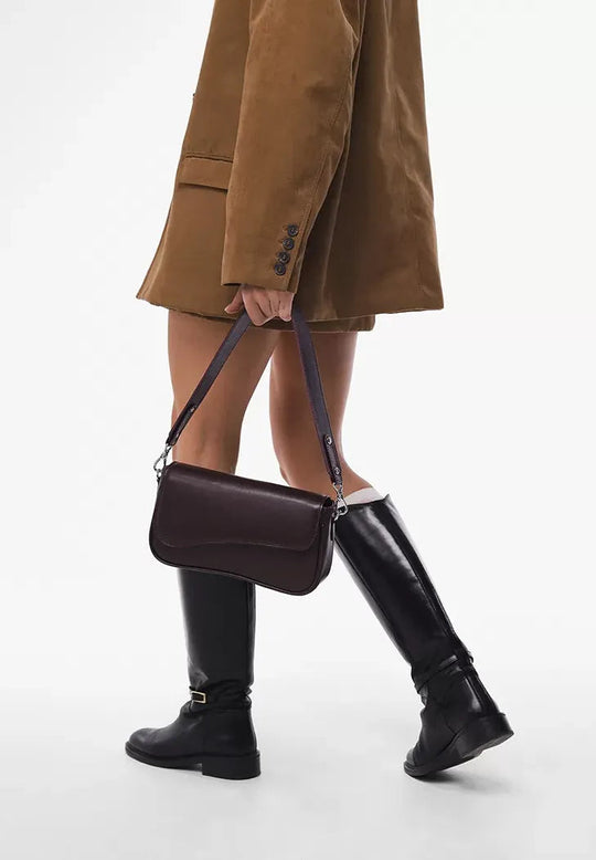 Women's Genuine Leather Bag – Elegant and Timeless Design - Leather Purse Backpack