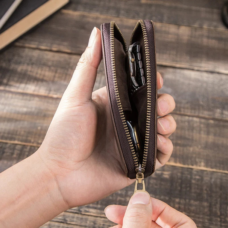 Portable leather watch roll-up case