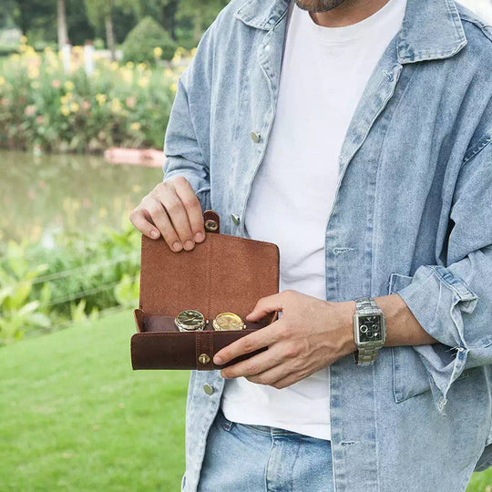 Modern leather watch roll-up case