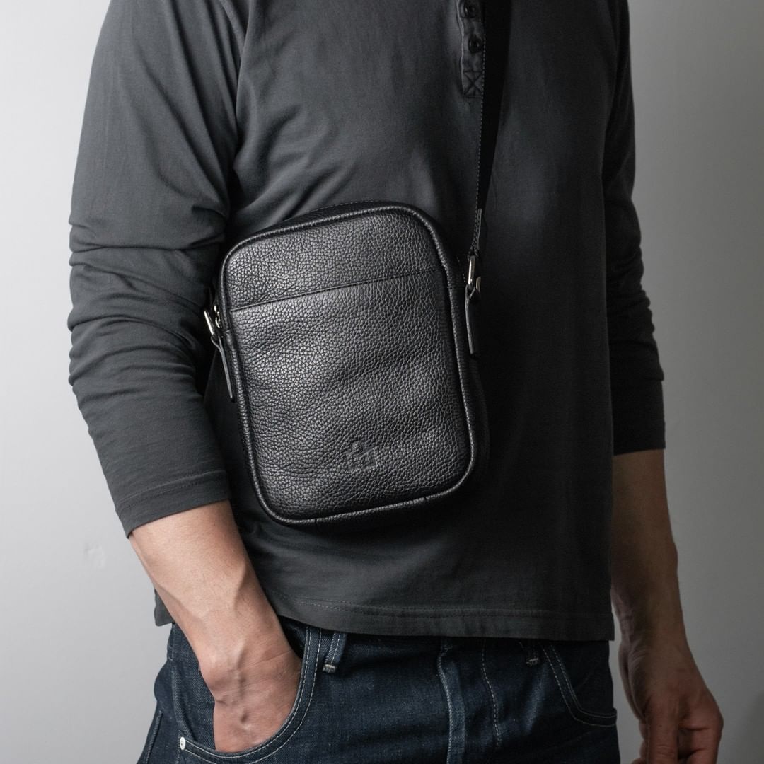 Mens crossbody bag leather