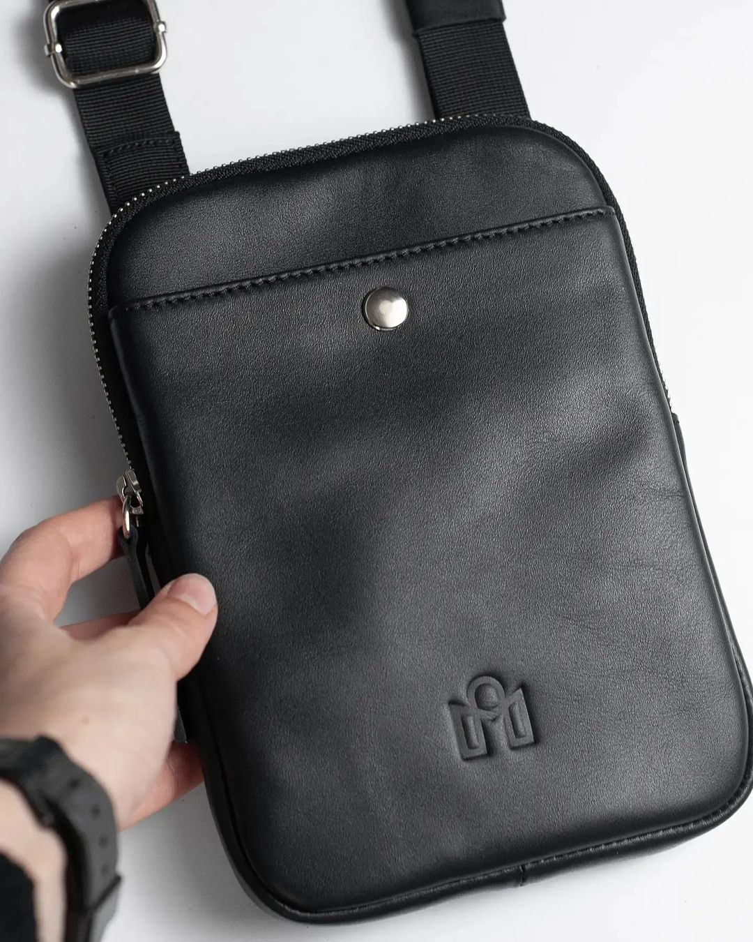 Men's travel sling bag