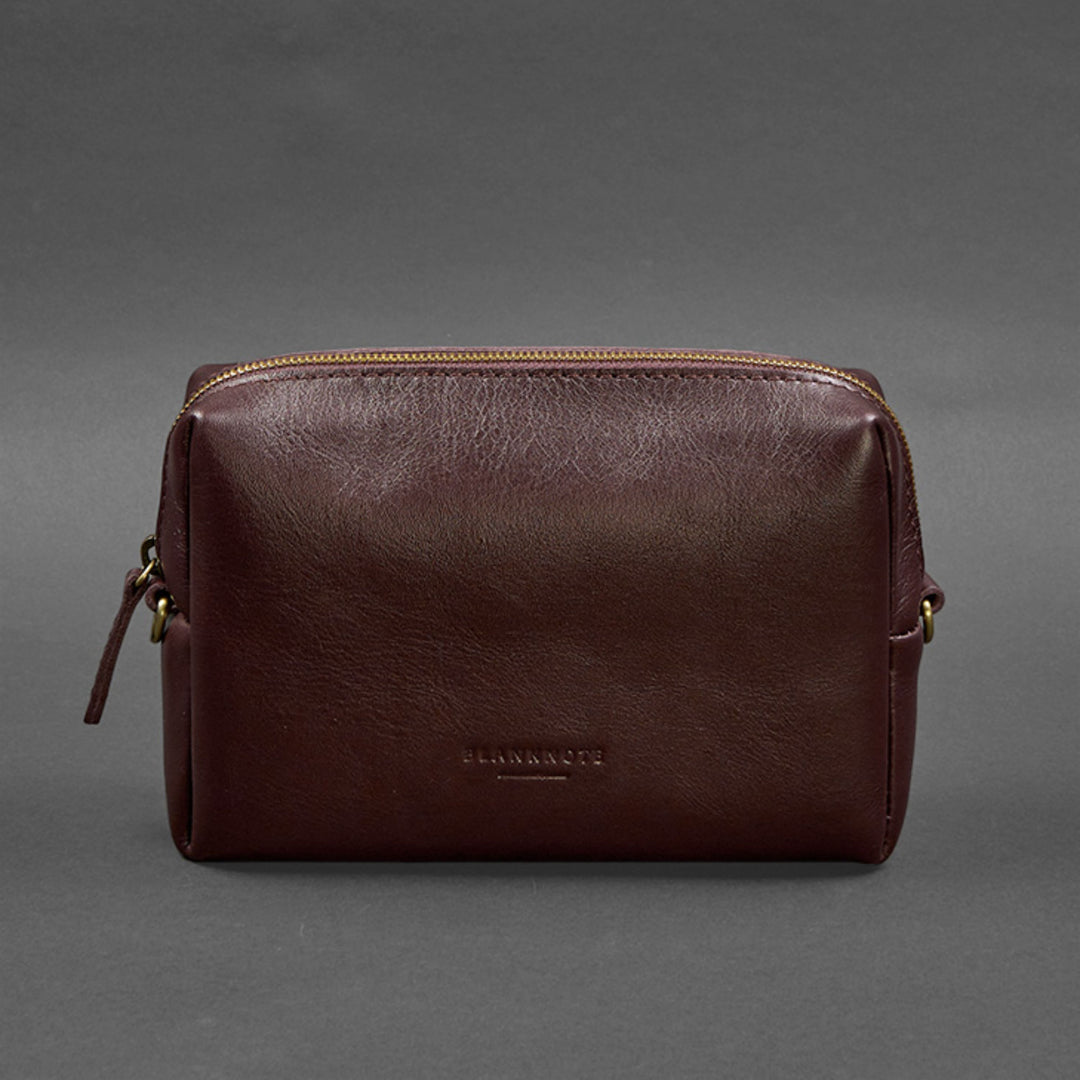 Makeup storage bag with waterproof lining
