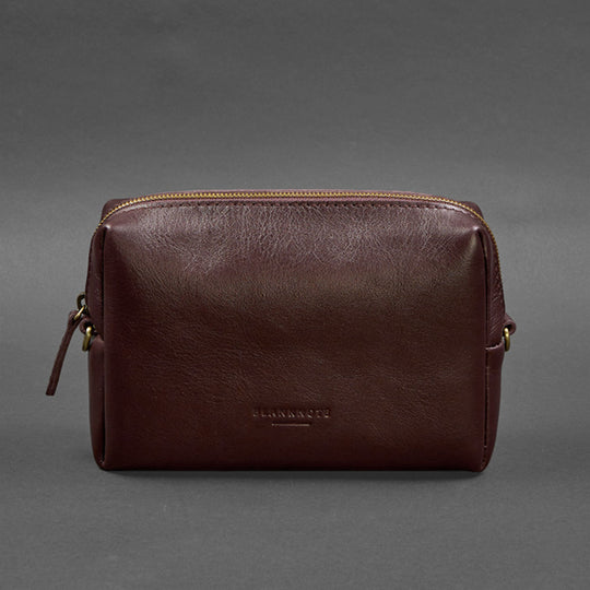 Makeup storage bag with waterproof lining