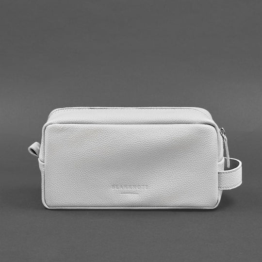 Vegan makeup pouches for cruelty-free options