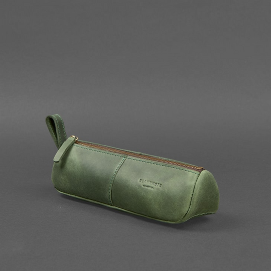 Minimalist leather pen sleeve
