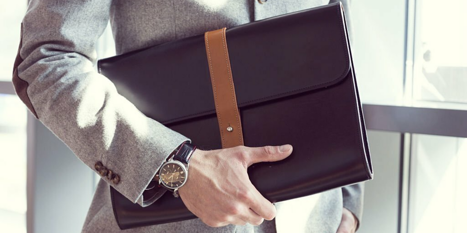 Leather briefcases: a stylish statement in professionalism