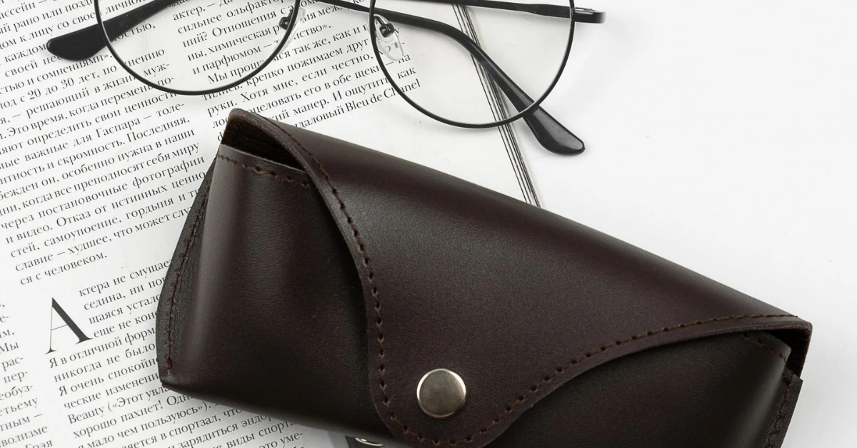 How to choose case for glasses? | Leather Purse Backpack