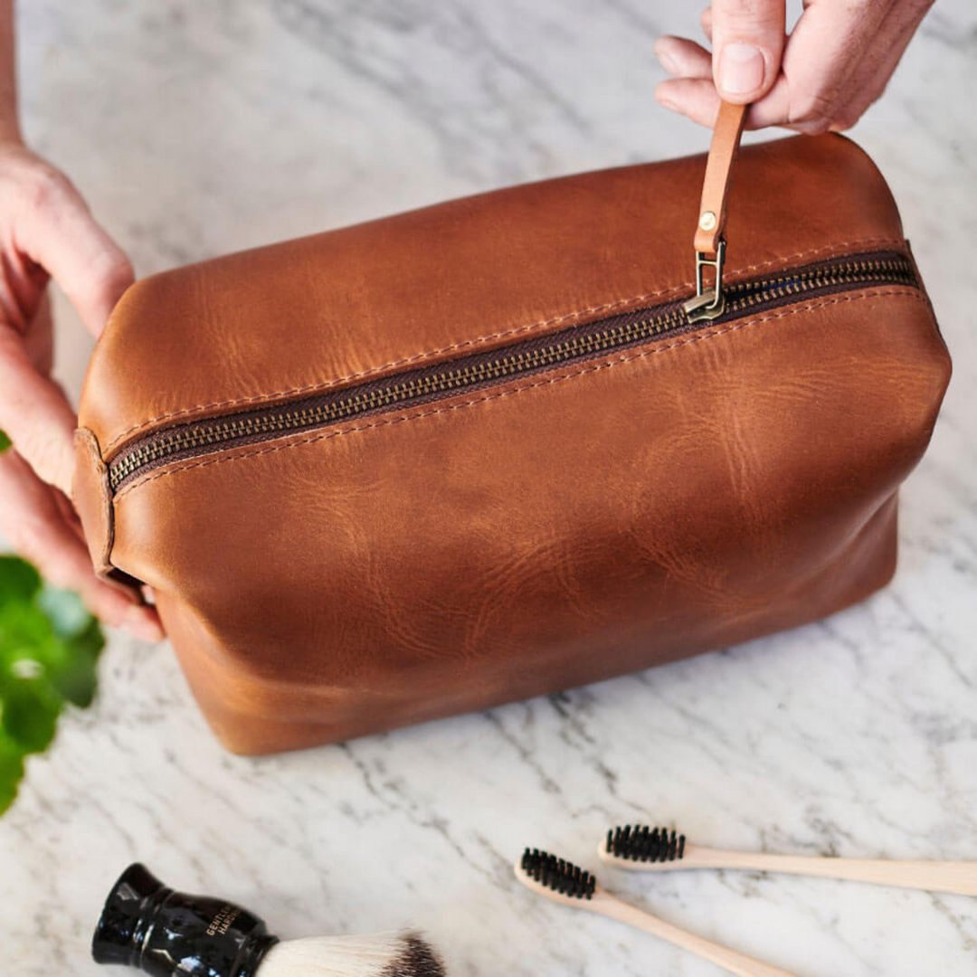 Why leather cosmetic bags are the perfect blend of style and functionality?