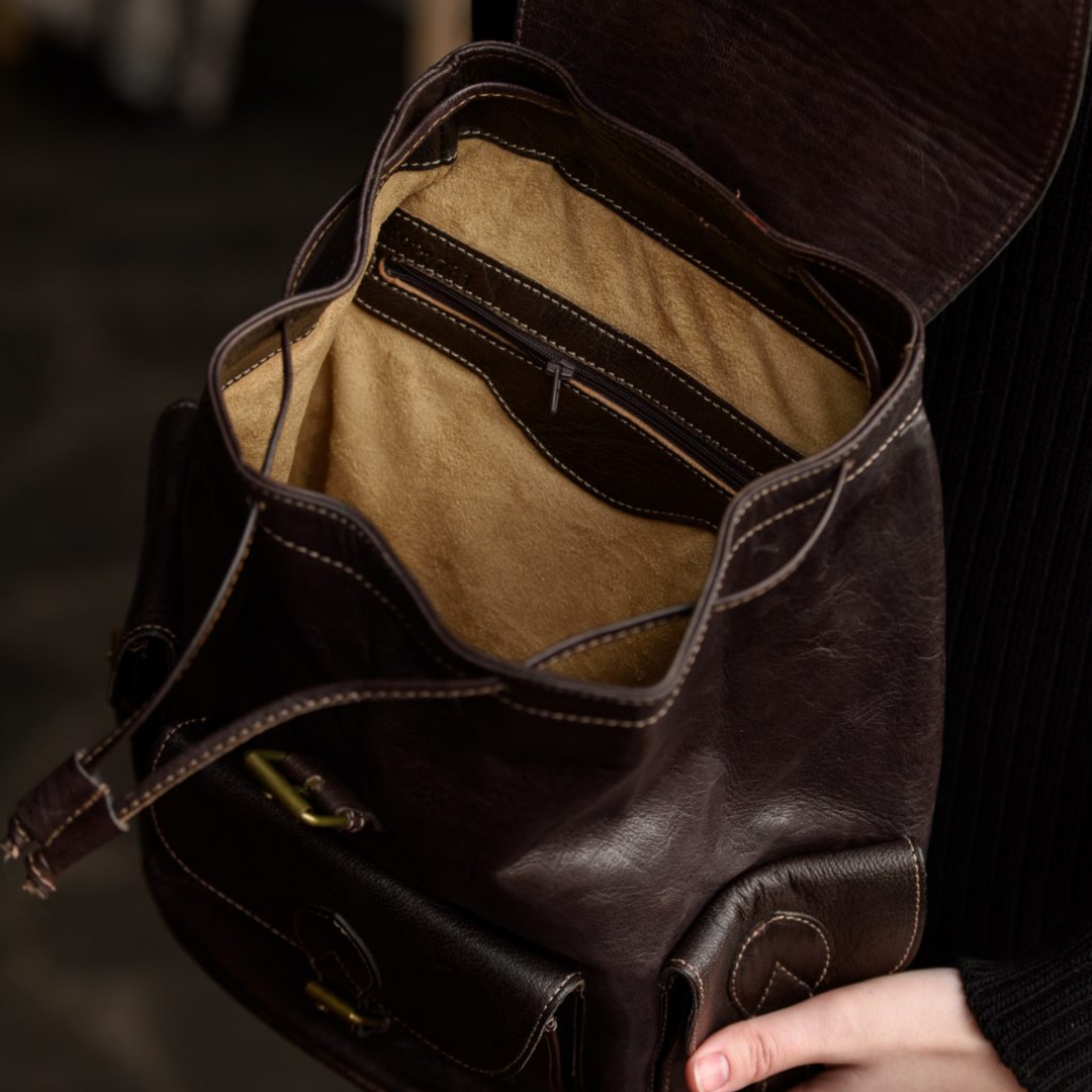 Why leather backpacks are the perfect blend of fashion and practicality for modern women?