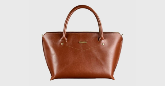 Choosing the perfect leather for your tote bag: a buyer's guide
