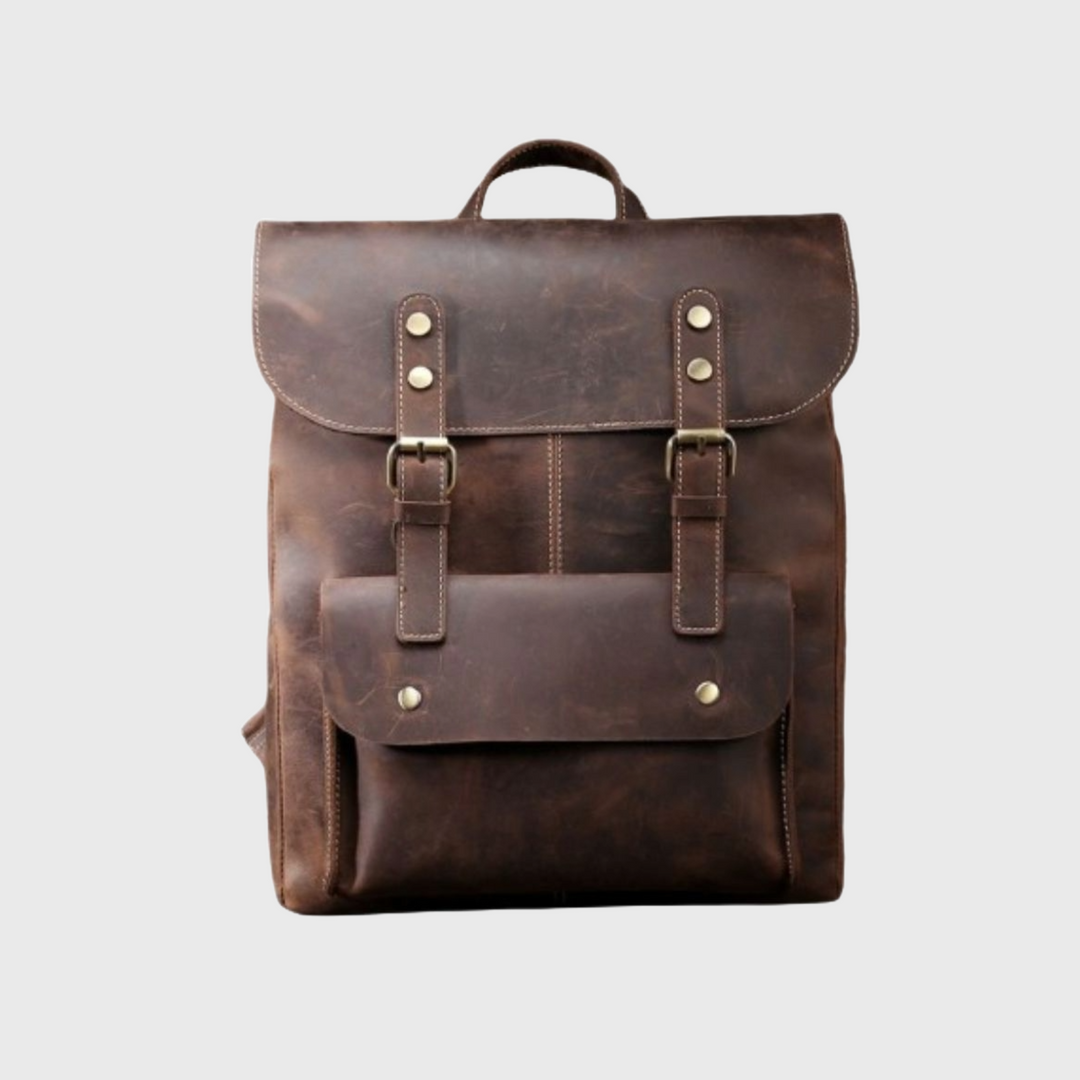 Patina leather backpack in vintage design