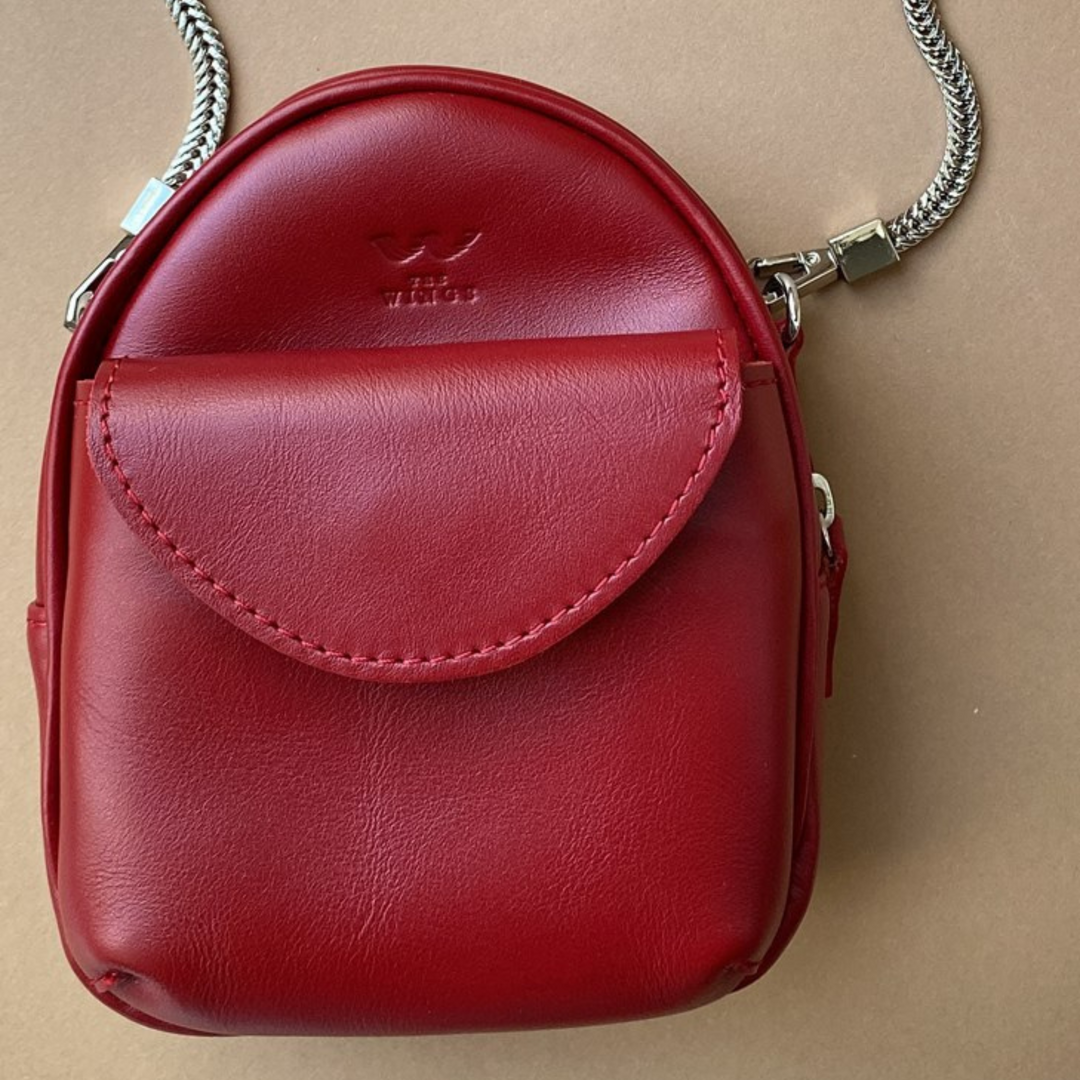 minimalist leather bag brands