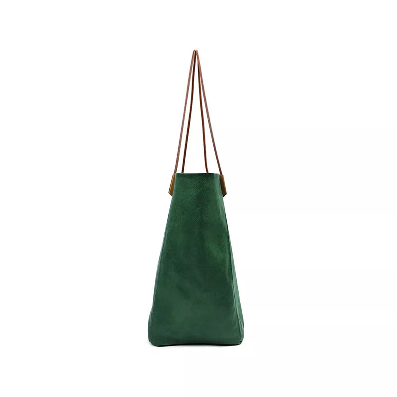 Compact and stylish women's tote