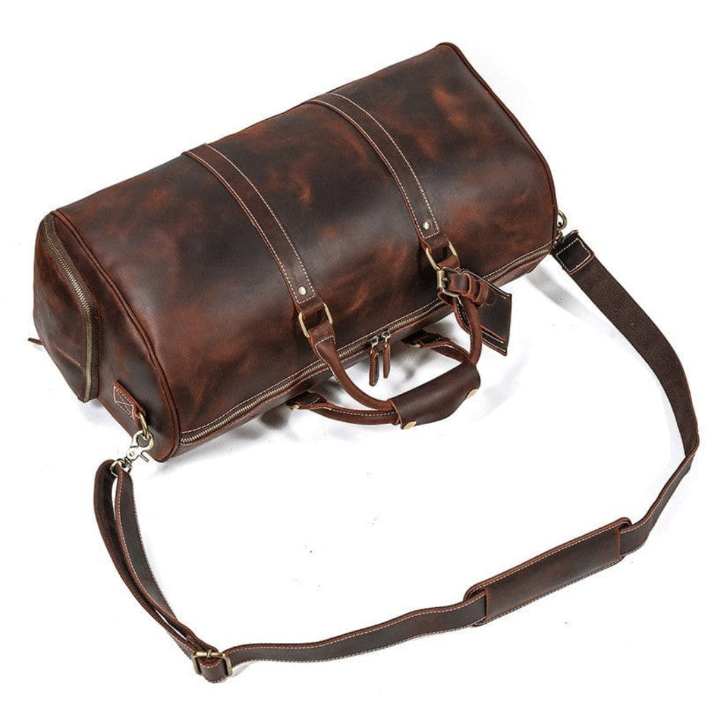 Elegant and trendy men's crossbody duffle bag in brown