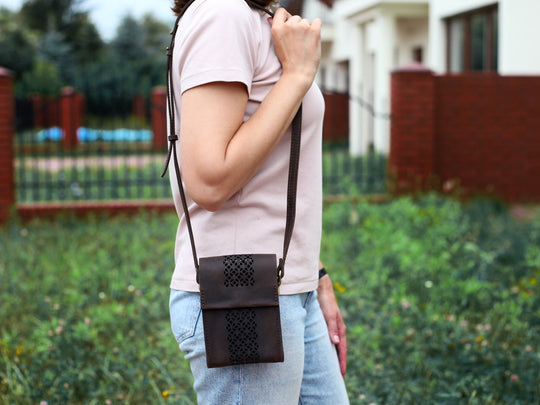 Leather Smartphone Crossbody Bag, iPhone Pouch
