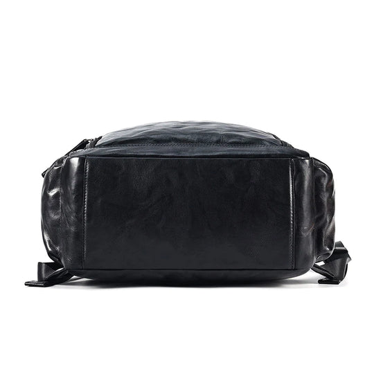 Men's commuter backpack in black leather