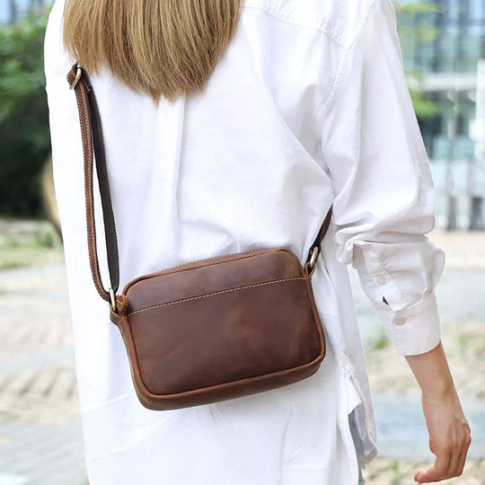 Modern small crossbody bag in stylish leather