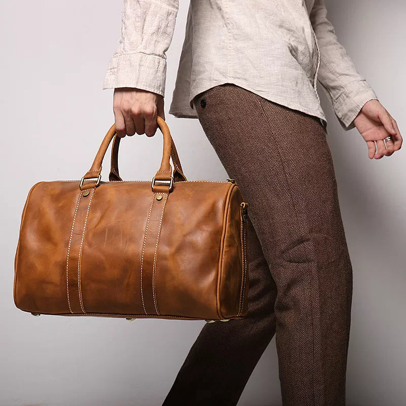 Compact Crazy Horse leather weekender bag