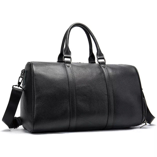 Stylish men's leather weekend bag