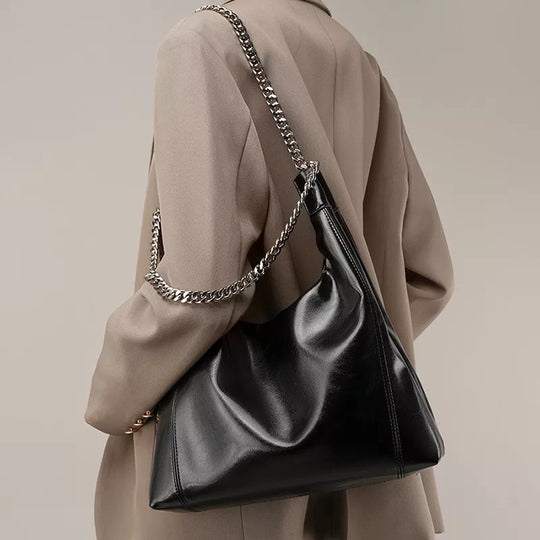 Top-rated designers for luxury shoulder hobo bags with chains