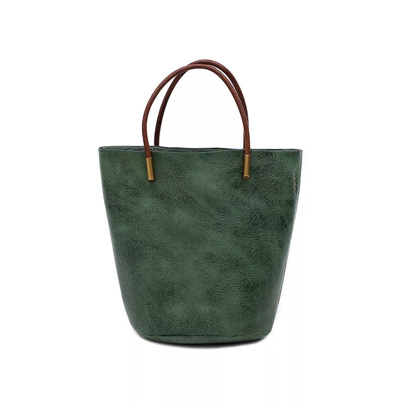 Chic vegetable-tanned leather tote