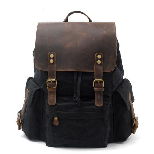Waterproof daypack in waxed canvas and leather with 76L capacity