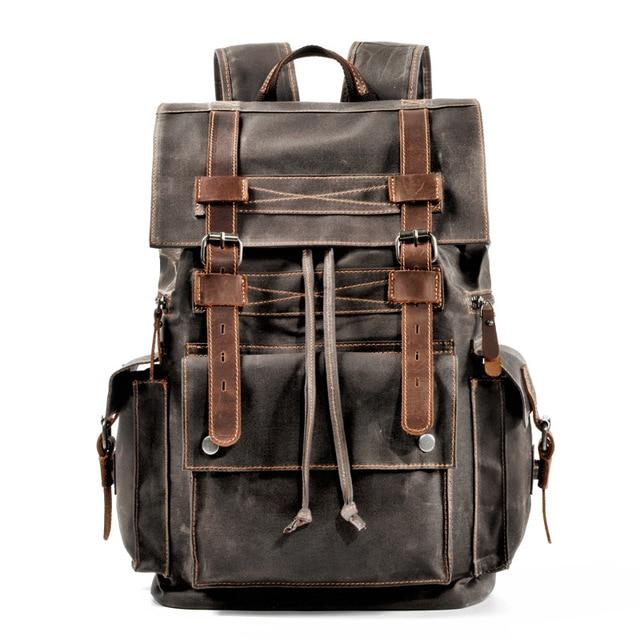 Men's casual backpack in vintage brown leather 20-35 liters