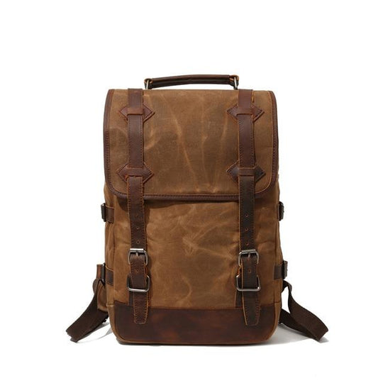 Trekking backpack in waxed genuine leather with large capacity, available in 3 colors