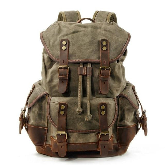 Vintage style hiking backpack for men 20-35 liters