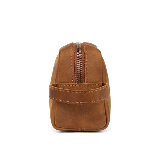 Men's travel accessory in Crazy Horse leather