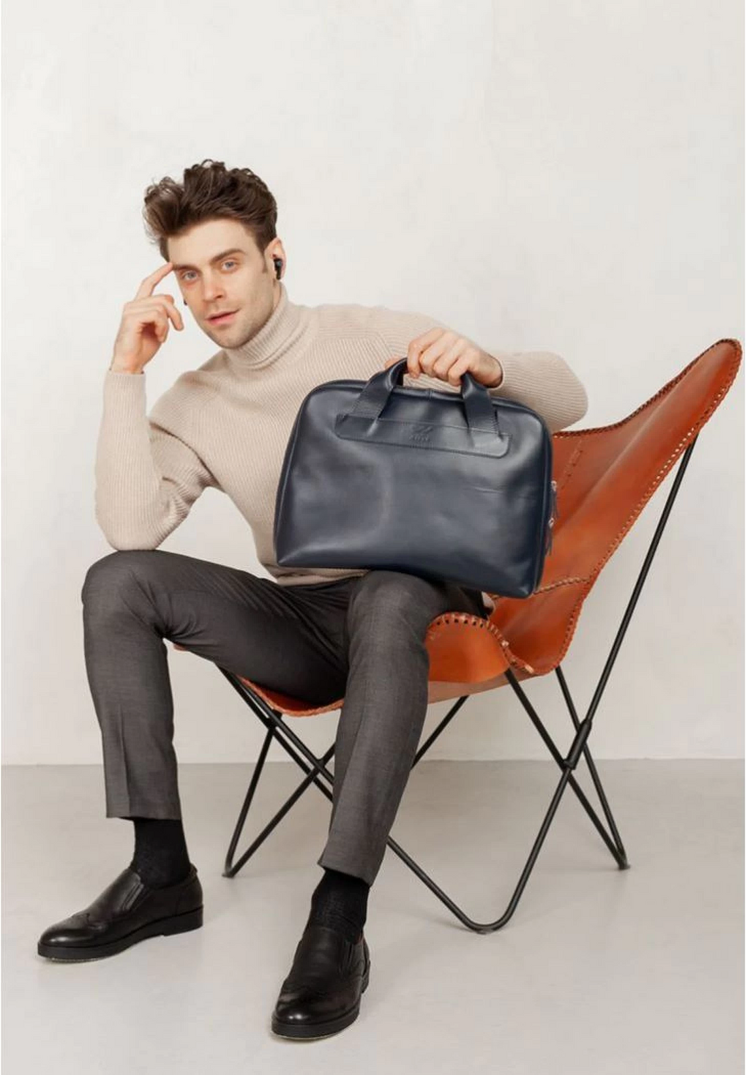 Premium Leather Briefcase – Stylish Business Essential - Leather Purse Backpack