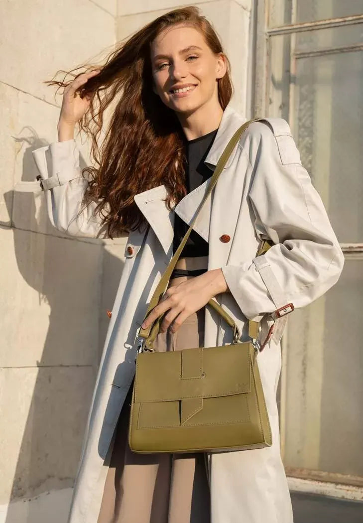 Stylish Women's Classic Leather Bag – Perfect for Work and City Life - Leather Purse Backpack