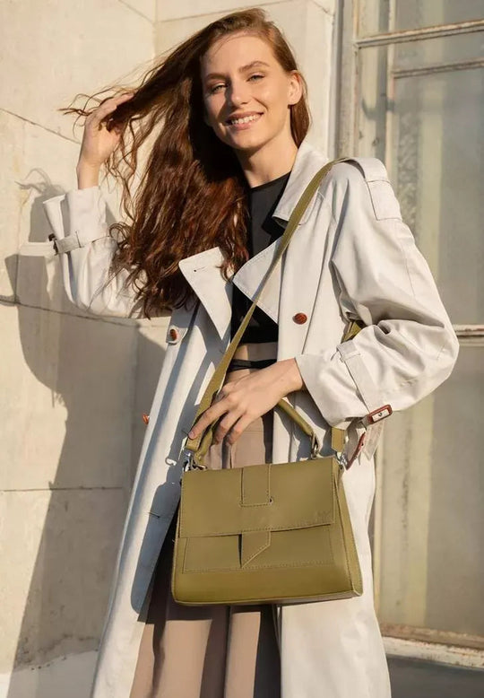 Stylish Women's Classic Leather Bag – Perfect for Work and City Life - Leather Purse Backpack