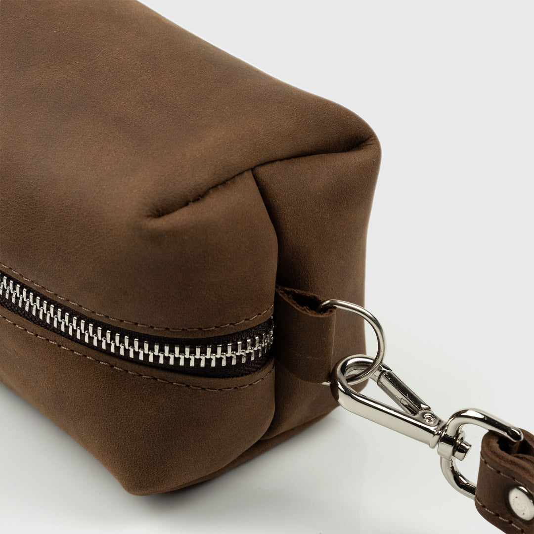 Best leather toiletry bag